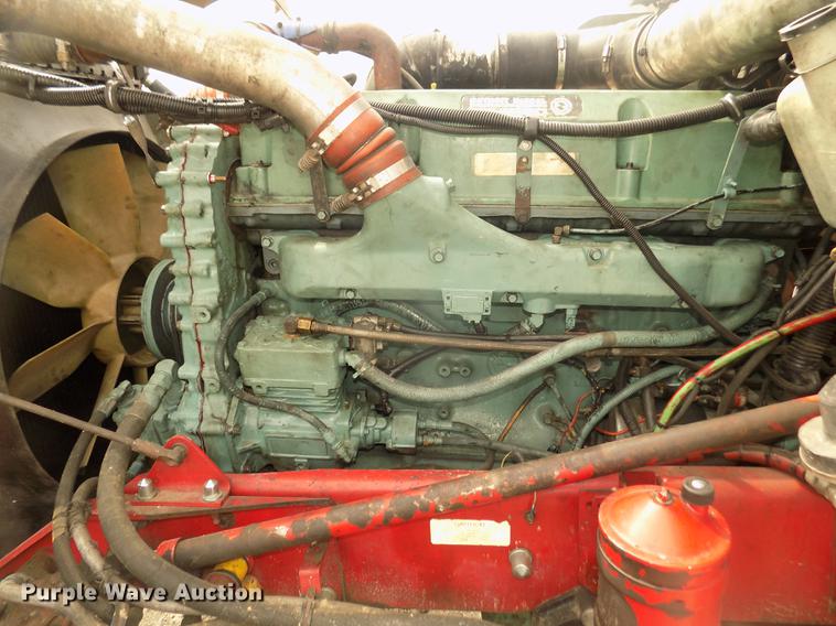 image for item DD2783 1993 Kenworth W900 semi truck