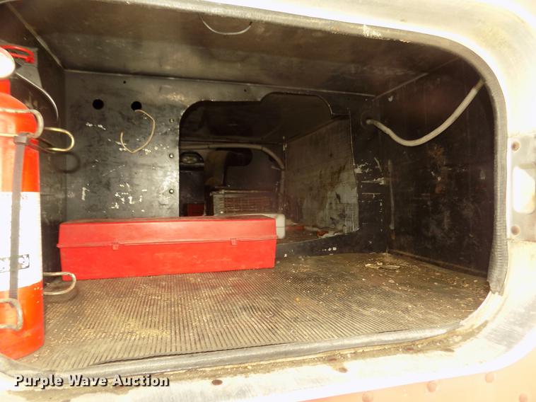 image for item DD2783 1993 Kenworth W900 semi truck