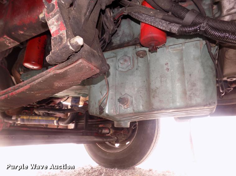 image for item DD2783 1993 Kenworth W900 semi truck