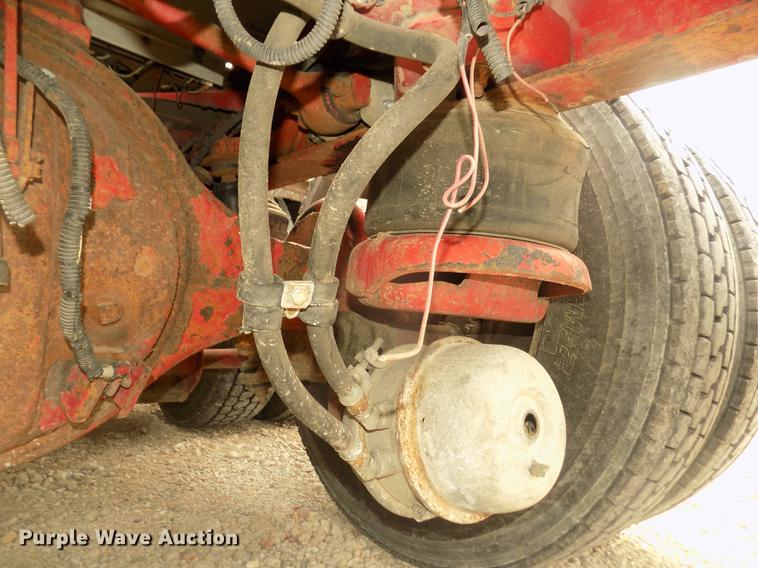 image for item DD2783 1993 Kenworth W900 semi truck