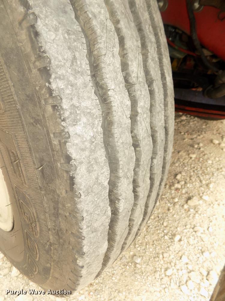 image for item DD2783 1993 Kenworth W900 semi truck