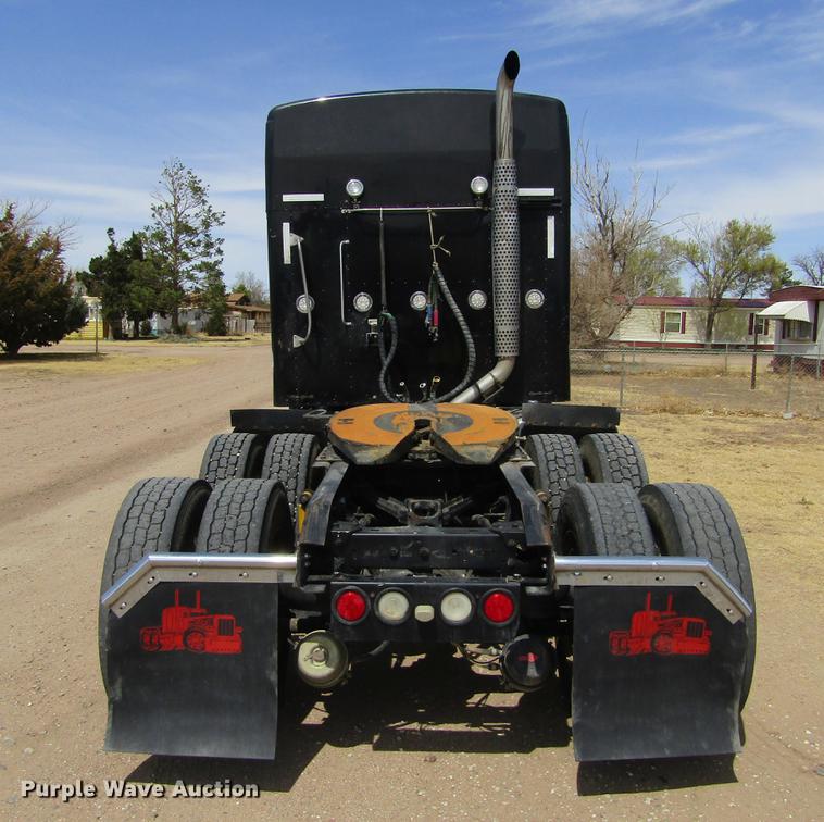 image for item DE6709 2007 Kenworth T600 semi truck