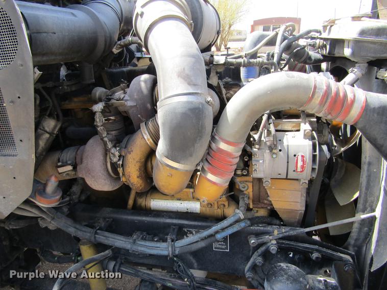 image for item DE6709 2007 Kenworth T600 semi truck