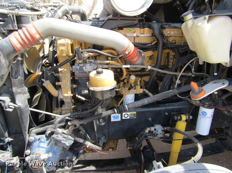 image for item DE6709 2007 Kenworth T600 semi truck