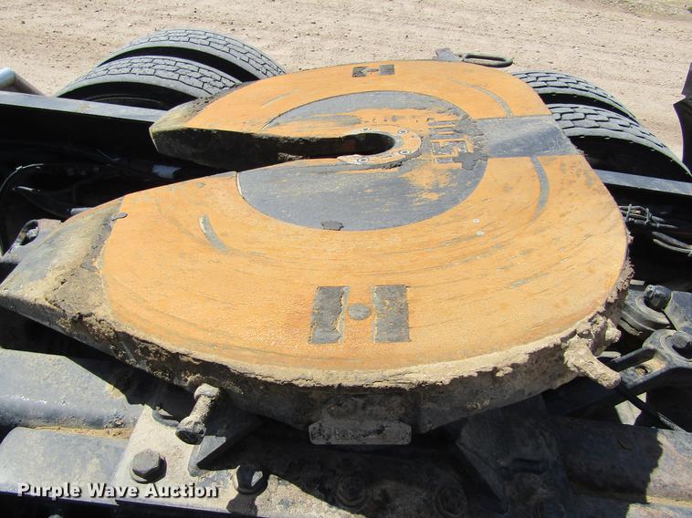 image for item DE6709 2007 Kenworth T600 semi truck