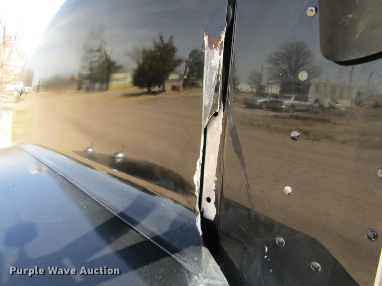 image for item DE6709 2007 Kenworth T600 semi truck