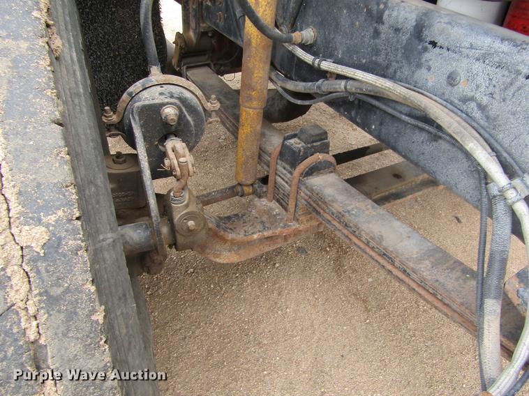 image for item DE6717 1995 Ford LTLA9000 AeroMax 120 semi truck