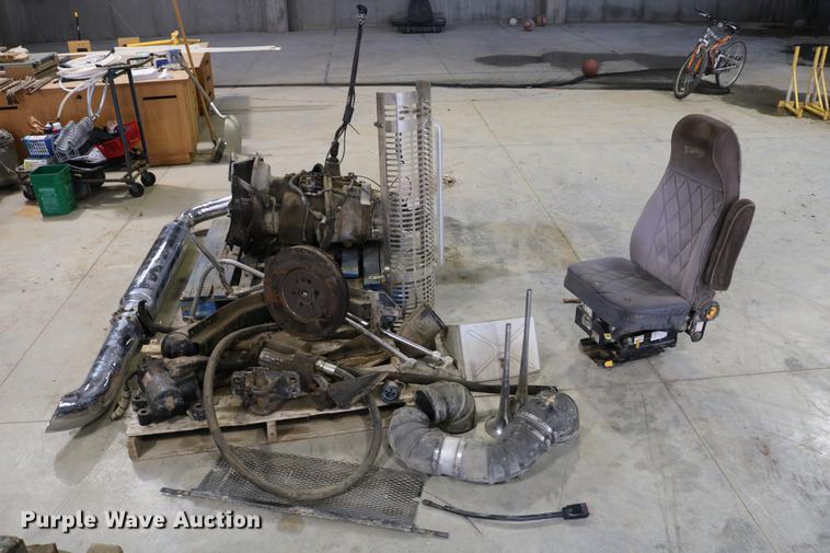 image for item EW9131 Truck parts