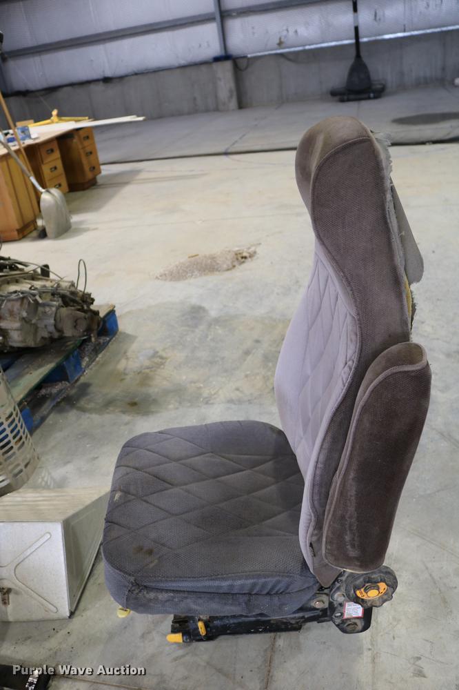 image for item EW9131 Truck parts