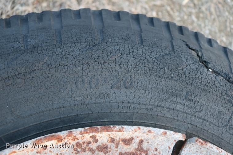 image for item EW9138 Truck tires and wheels