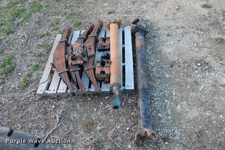 image for item EW9142 Truck parts