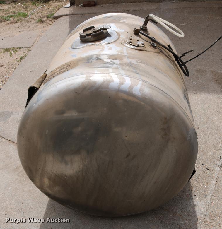 image for item EW9164 Aluminum fuel tank