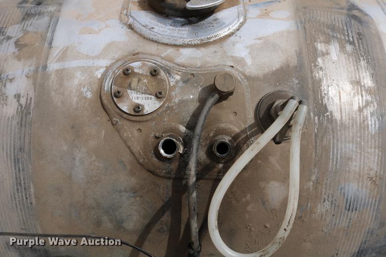 image for item EW9164 Aluminum fuel tank