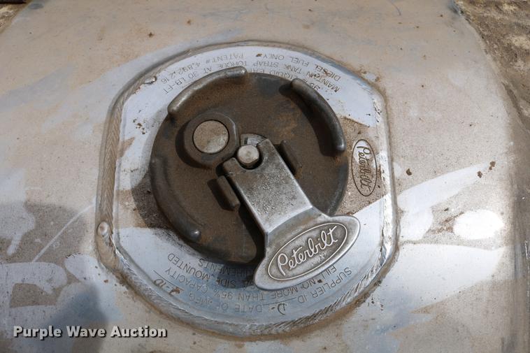 image for item EW9164 Aluminum fuel tank