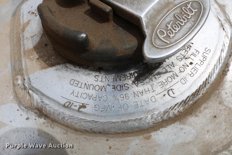 image for item EW9164 Aluminum fuel tank