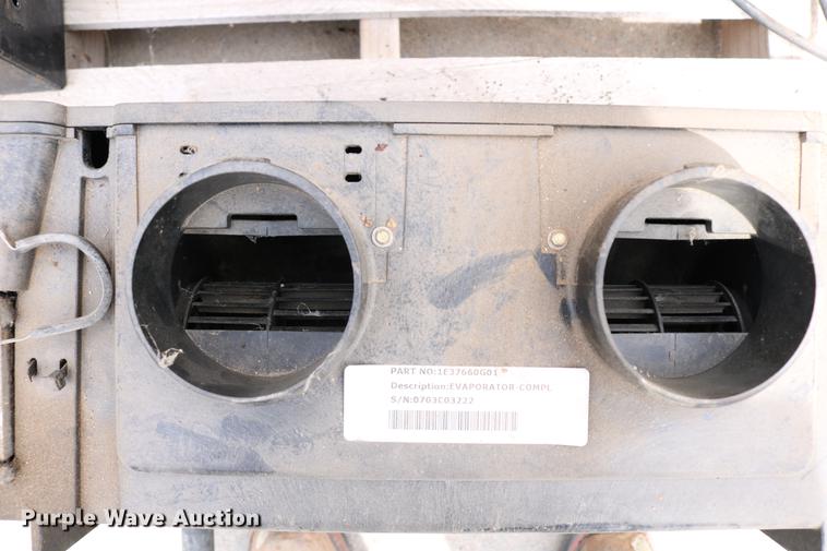 image for item EW9165 Thermo King auxiliary power unit