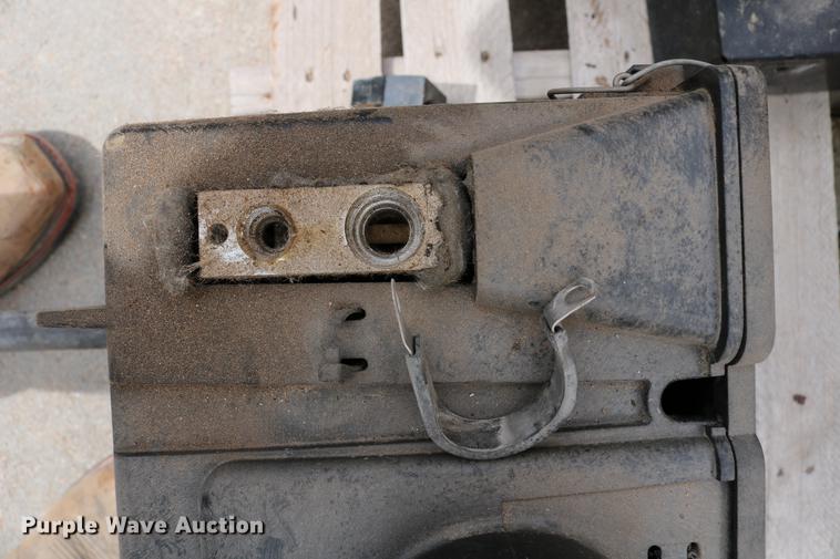 image for item EW9165 Thermo King auxiliary power unit