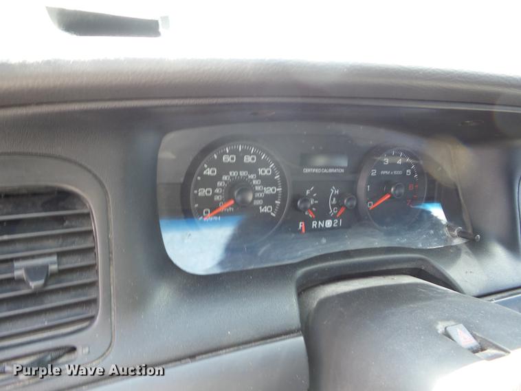 image for item AY9507 2010 Ford Crown Victoria Police Interceptor