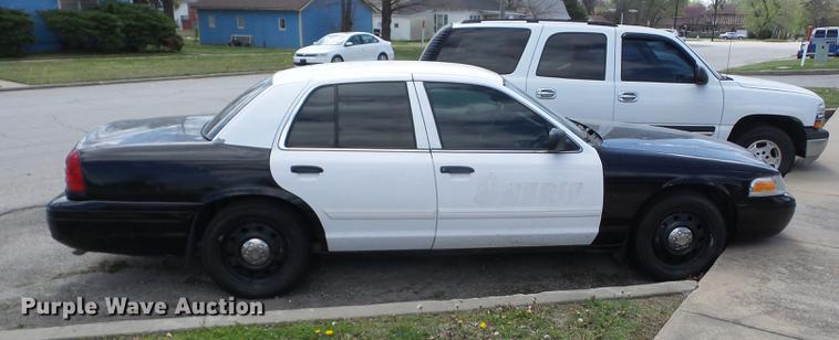 image for item AY9509 2009 Ford Crown Victoria Police Interceptor