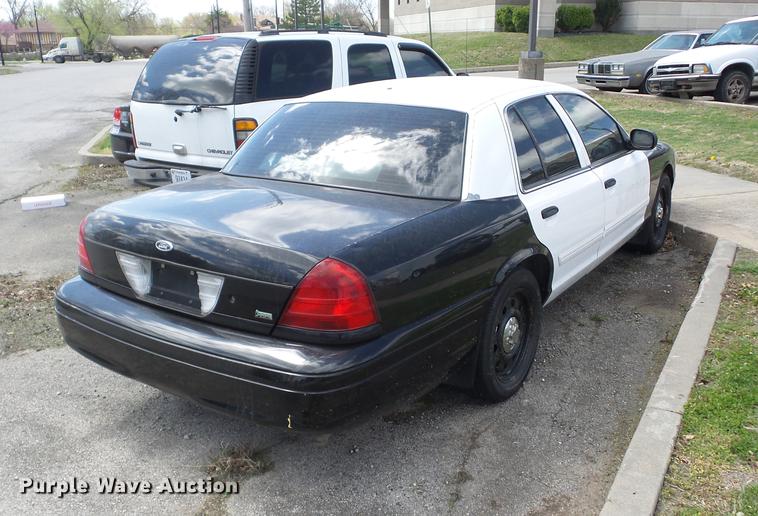 image for item AY9509 2009 Ford Crown Victoria Police Interceptor