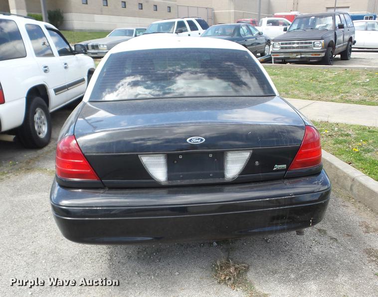 image for item AY9509 2009 Ford Crown Victoria Police Interceptor