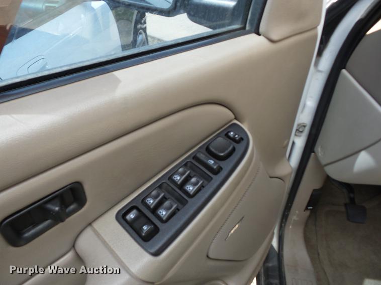 image for item AY9510 2005 Chevrolet Tahoe SUV