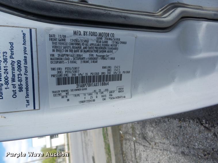 image for item AY9511 2010 Ford Crown Victoria Police Interceptor