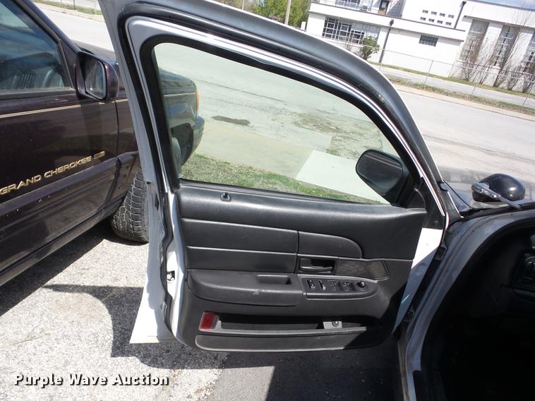 image for item AY9511 2010 Ford Crown Victoria Police Interceptor