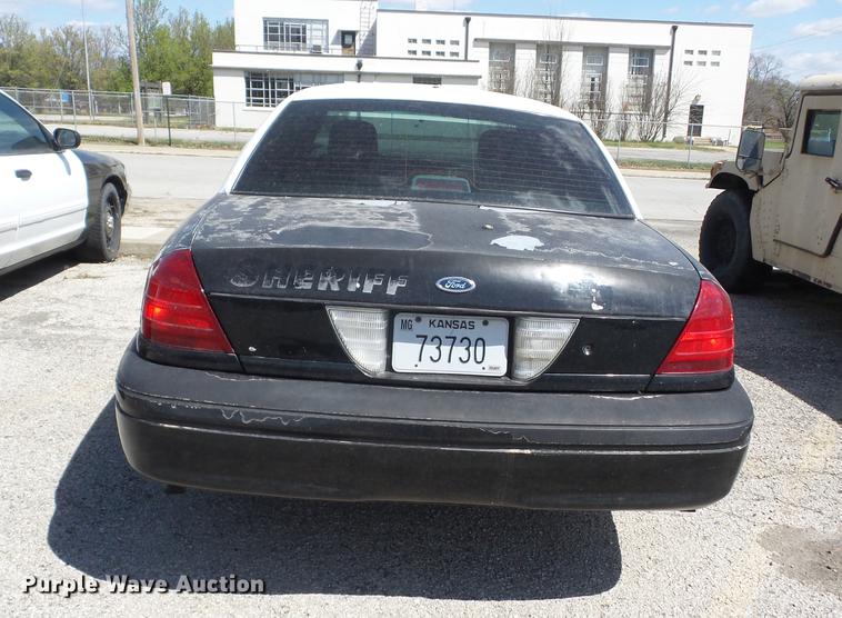 image for item AY9512 2007 Ford Crown Victoria Police Interceptor