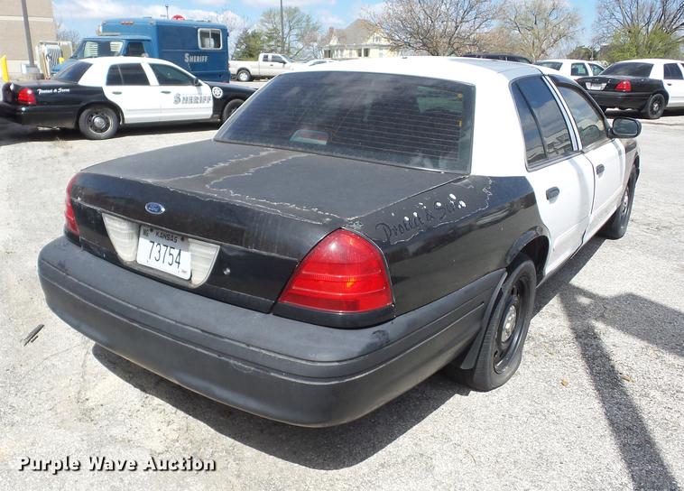 image for item AY9513 2007 Ford Crown Victoria Police Interceptor