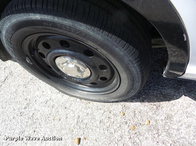 image for item AY9513 2007 Ford Crown Victoria Police Interceptor