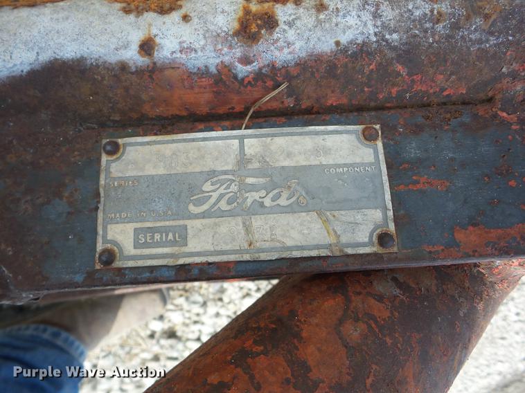 image for item AY9524 Ford 903 post hole auger