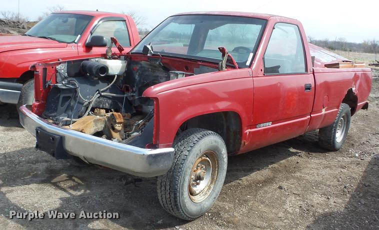 image for item AY9529 1991 Chevrolet 2500 pickup truck