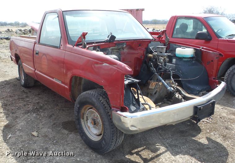 image for item AY9529 1991 Chevrolet 2500 pickup truck