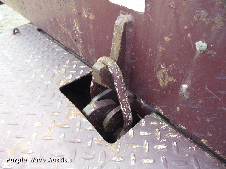 image for item AY9531 2001 Trail King TKT-20 tilt deck equipment trailer