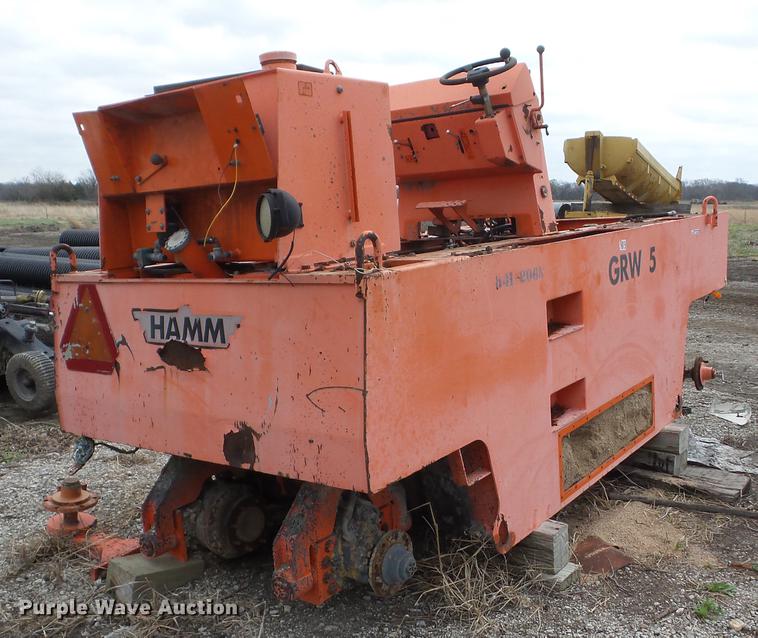 image for item AY9533 Hamm GRW5 roller