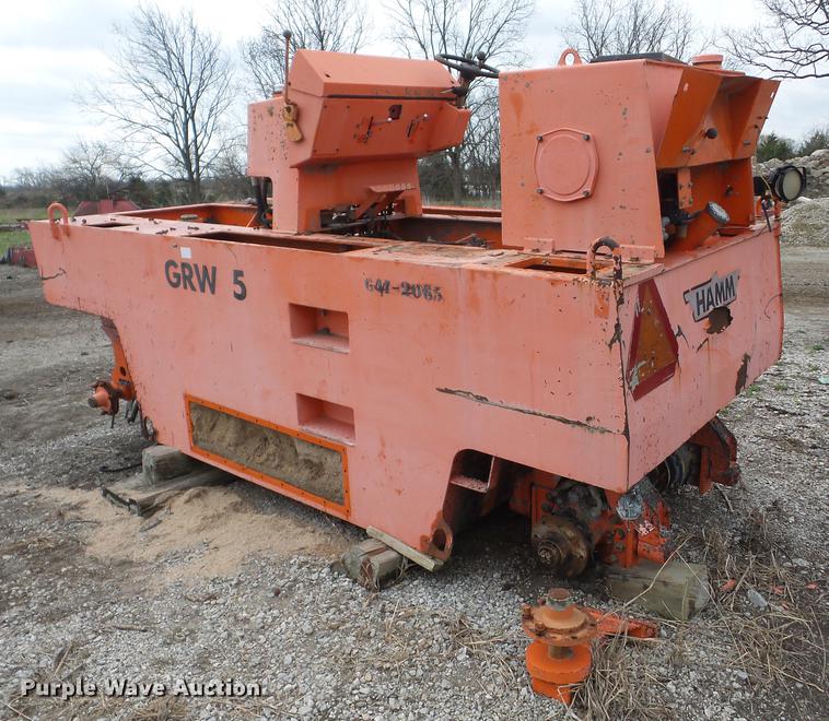 image for item AY9533 Hamm GRW5 roller