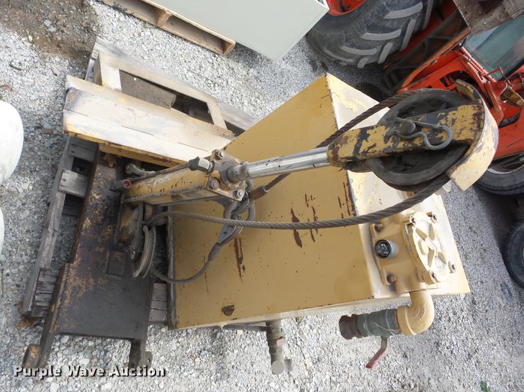 image for item AY9534 Tiger hydraulic tank