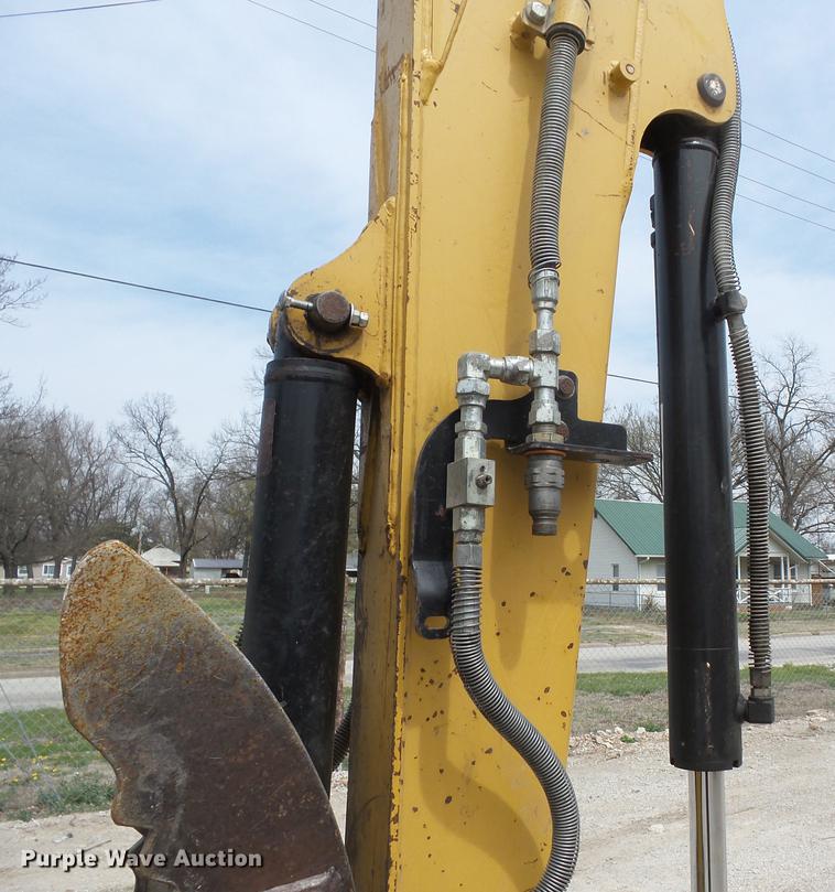 image for item AY9536 2011 Caterpillar 305D CR mini excavator