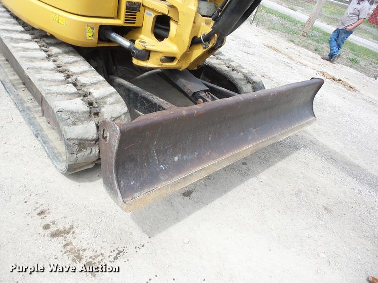 image for item AY9536 2011 Caterpillar 305D CR mini excavator