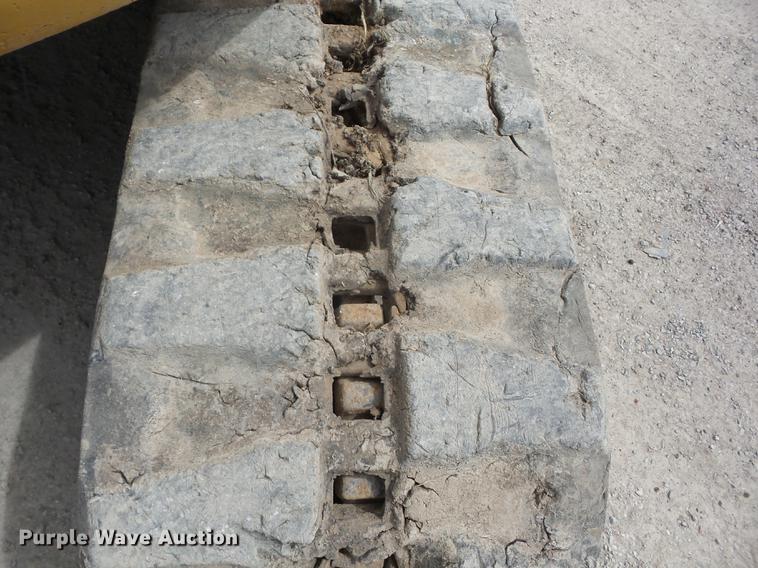 image for item AY9536 2011 Caterpillar 305D CR mini excavator