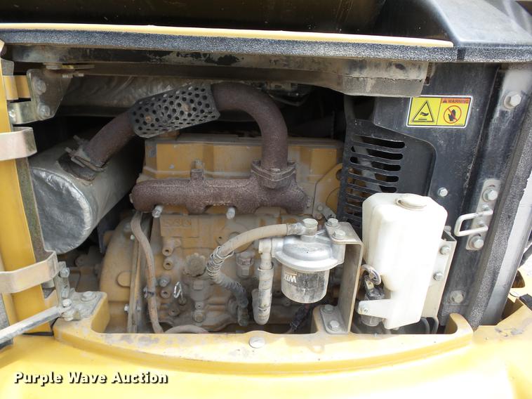 image for item AY9536 2011 Caterpillar 305D CR mini excavator
