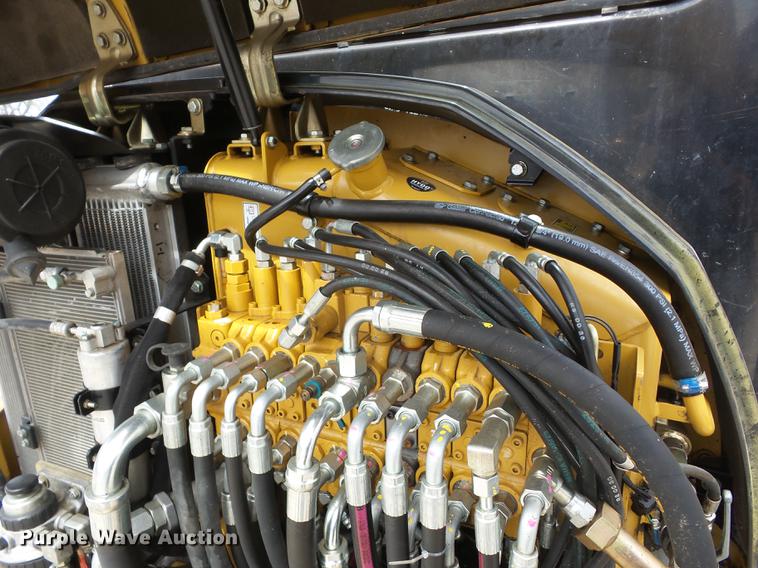 image for item AY9536 2011 Caterpillar 305D CR mini excavator