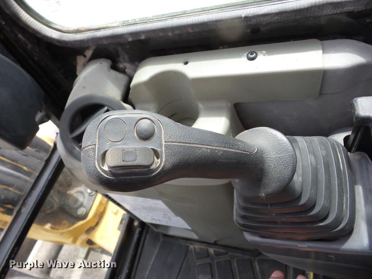 image for item AY9536 2011 Caterpillar 305D CR mini excavator