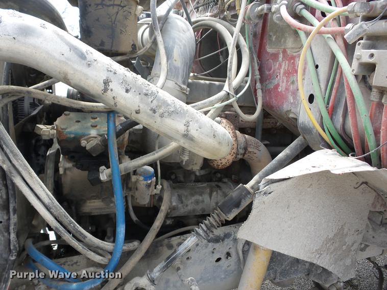 image for item AY9542 1989 Ford L8000 dump truck