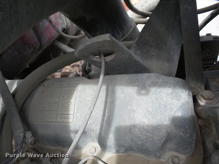 image for item AY9542 1989 Ford L8000 dump truck