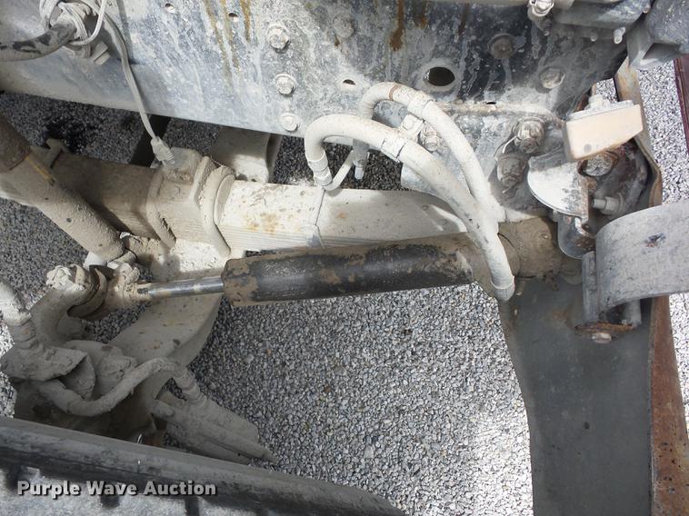 image for item AY9542 1989 Ford L8000 dump truck