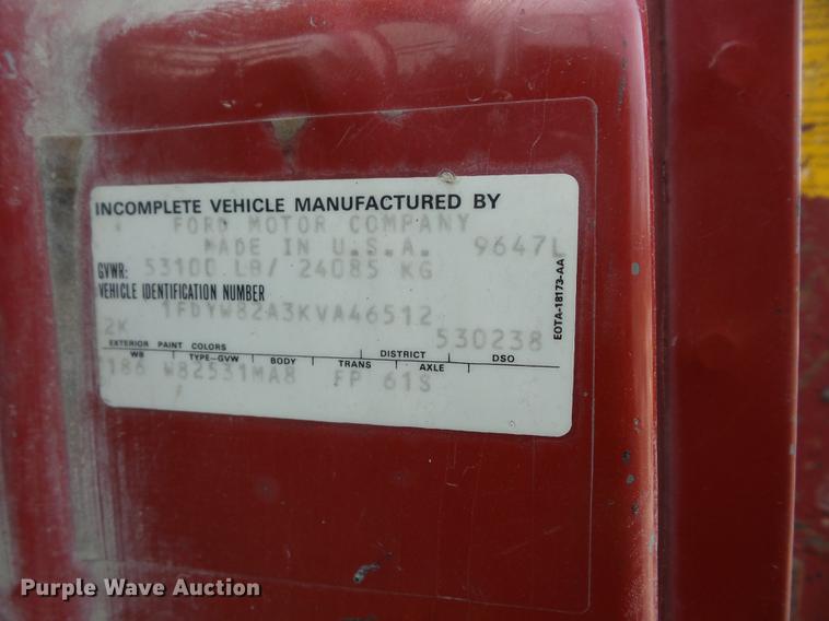 image for item AY9542 1989 Ford L8000 dump truck