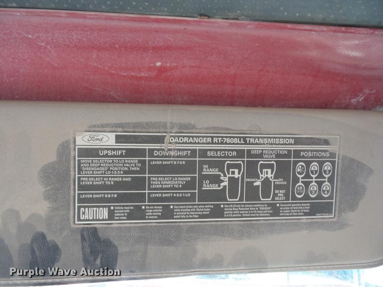 image for item AY9542 1989 Ford L8000 dump truck