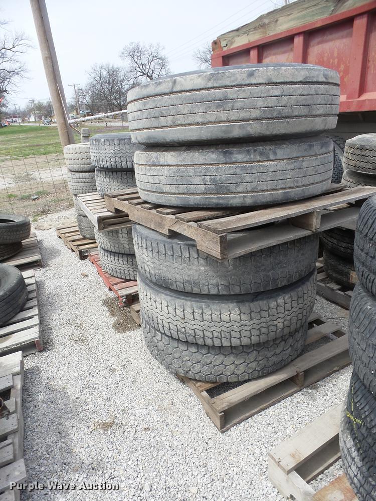 image for item AY9543 (20) tires